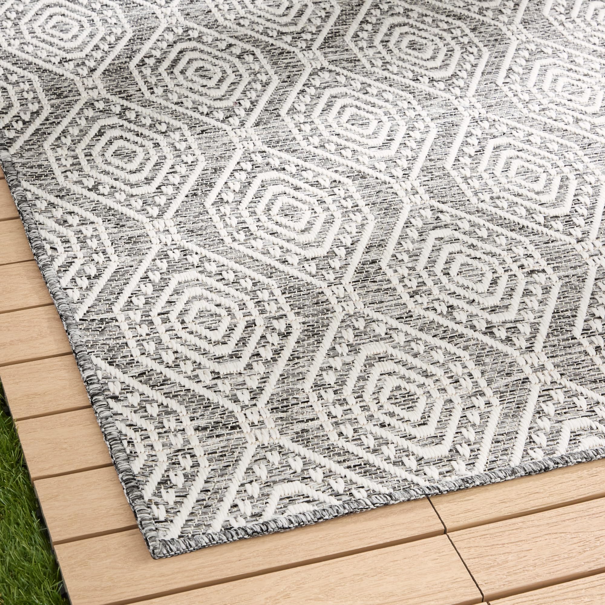 Nicole Miller New York Corin Ogee Indoor Outdoor Area Rug, UV Fade Resistant, Low Pile, Warm Grey/Cream, 5'2"x7'2" - Image 3